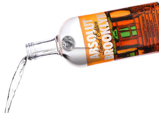 Goldyqin Creativo Cool Vodka Bottle Orecchini a Goccia Divertente Stile da Bere Cartoon Bottiglia Trasparente Ciondola Gli Orecchini per Le Donne