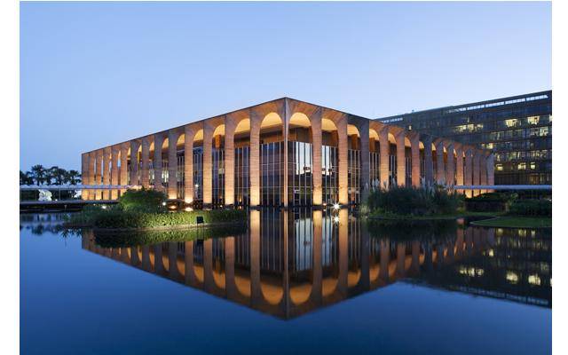 Beautiful Modern Architecture Examples From Brazil and Argentina