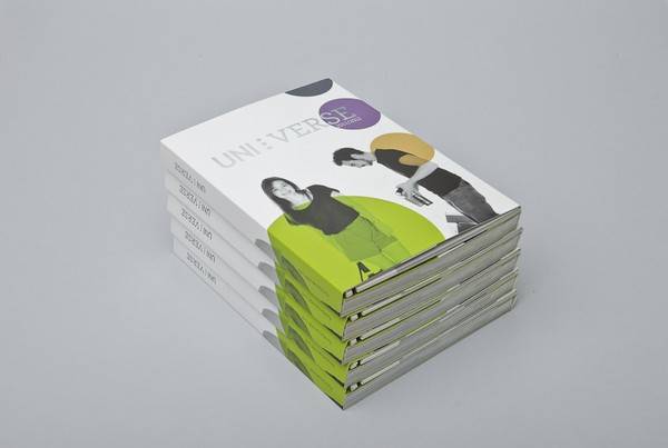 15 Cool Brochures That You Should See